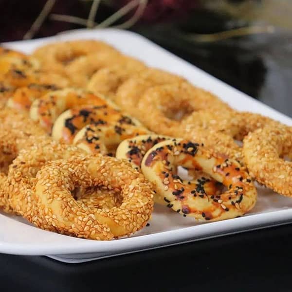 طرز تهیه نان سیمیت کاندیل