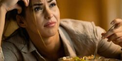 ترفندهای رفع ترشی غذا + 9 روش ساده و کاربردی