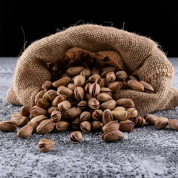 خواص پسته خام برای کم خونی