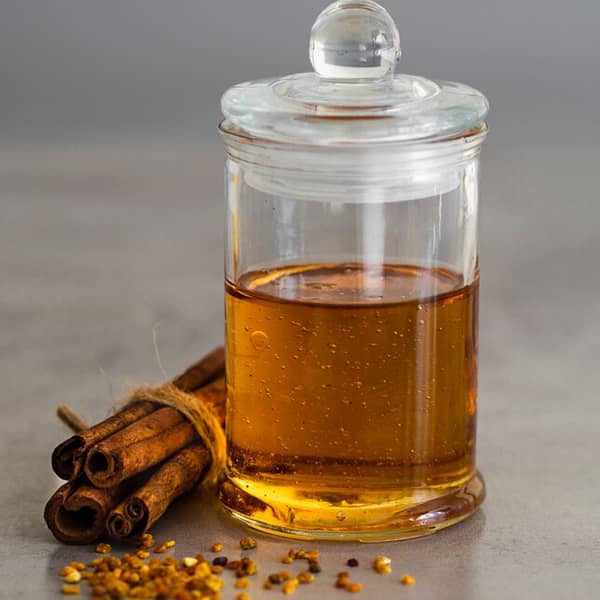 خواص روغن دارچین