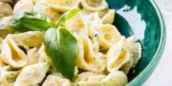 طرز تهیه پاستا با سس ریحان به روش رستورانی؛ غذای سریع و خوشمزه