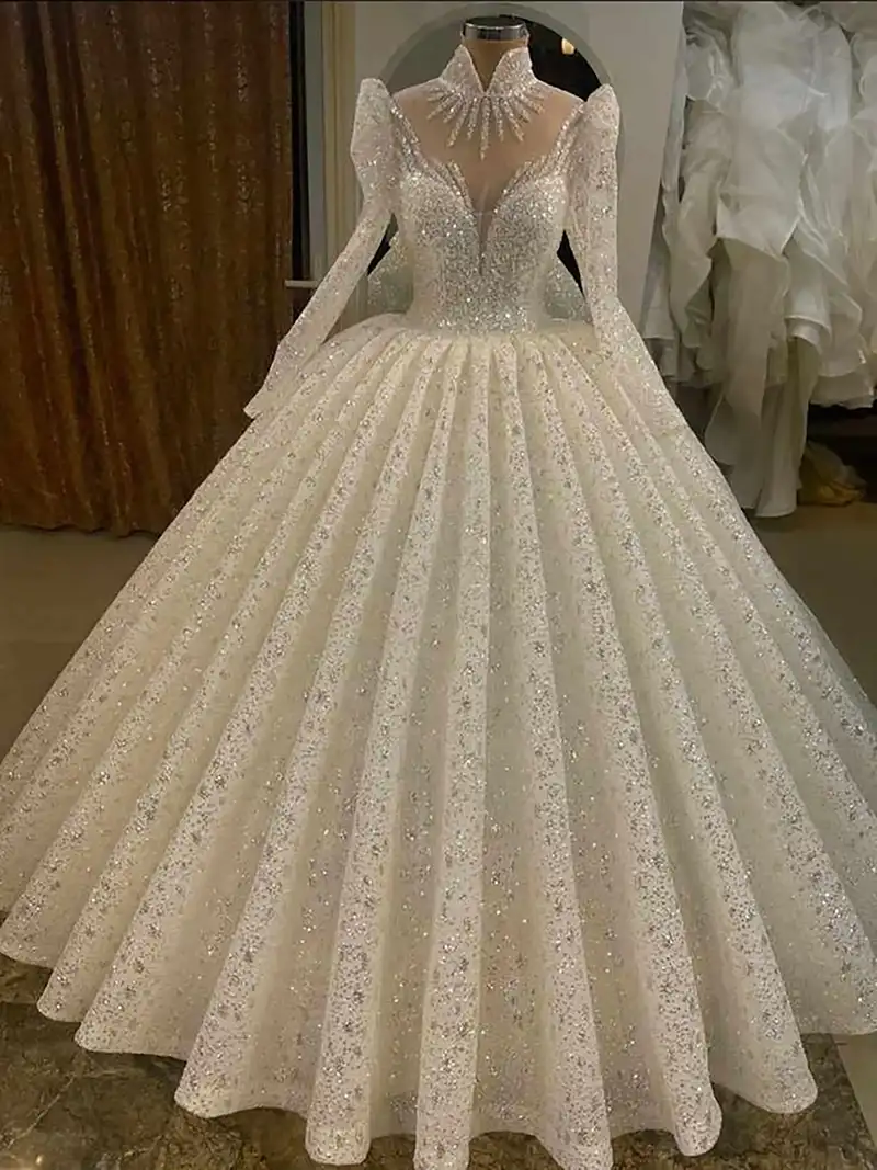 لباس عروس پف دار و عروسکی