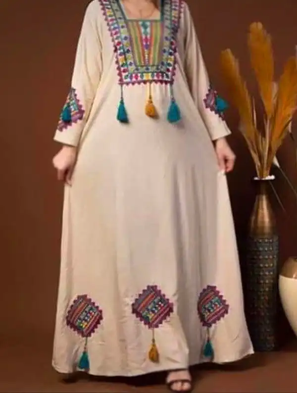 مدل مانتو بلند جلو بسته