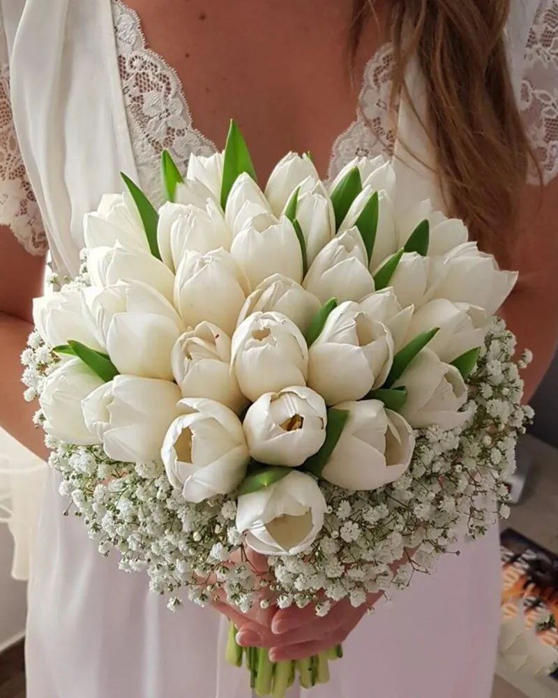 دسته گل لاله برای عروس