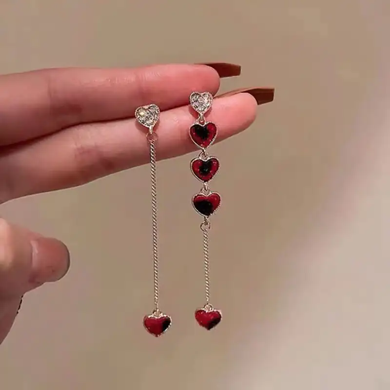 گوشواره با یاقوت قرمز