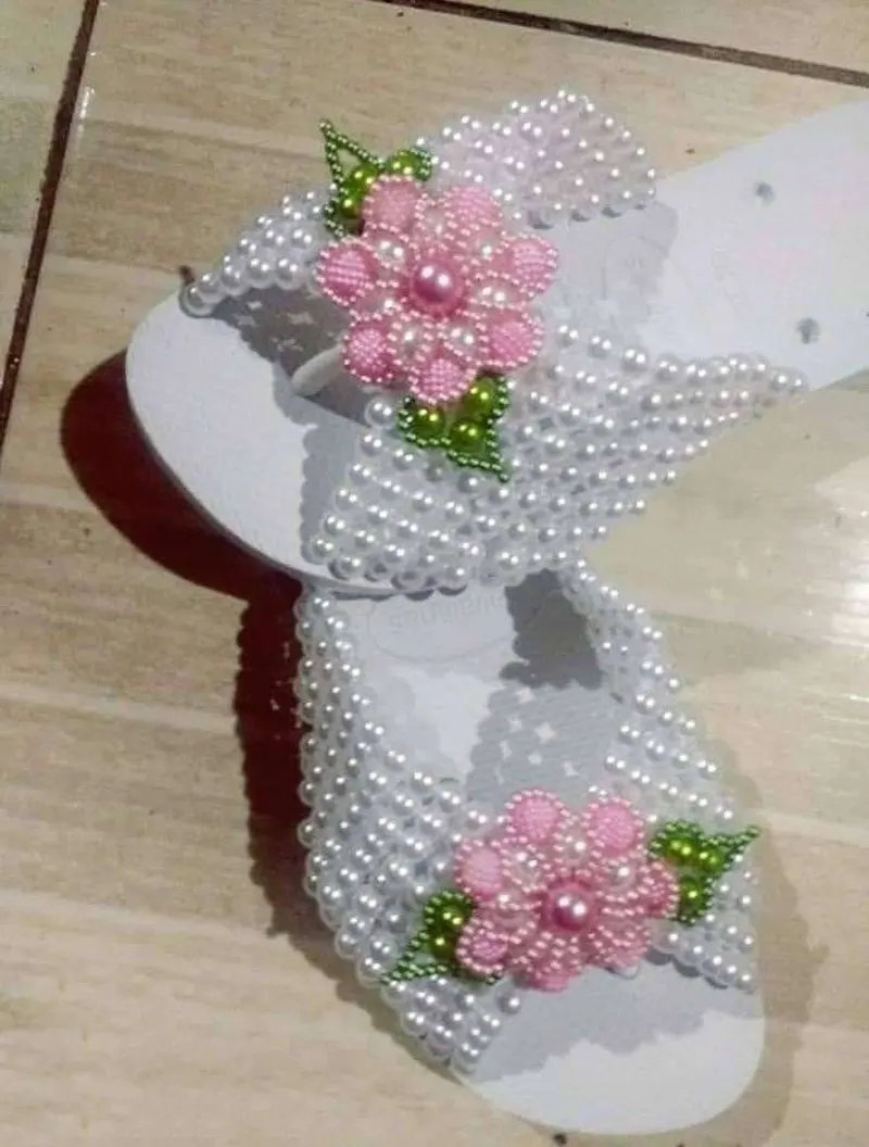 صندل زنانه مرواریدی شیک
