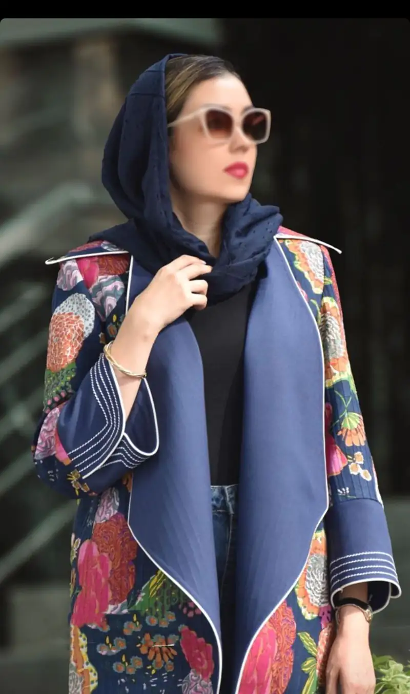 مدل مانتو سرمه ای ترکیبی