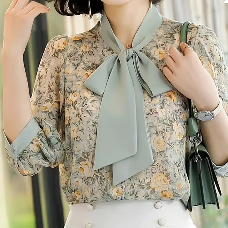 شومیز مجلسی یقه کراواتی زنانه