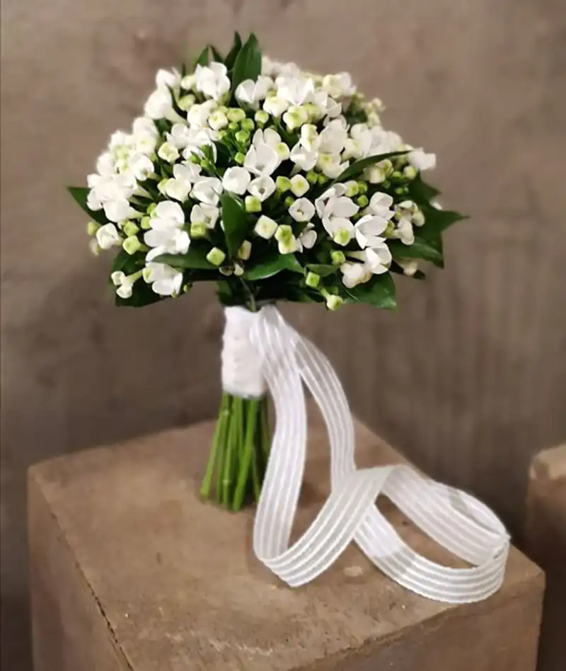 دسته گل عروس سفید شیک و جدید