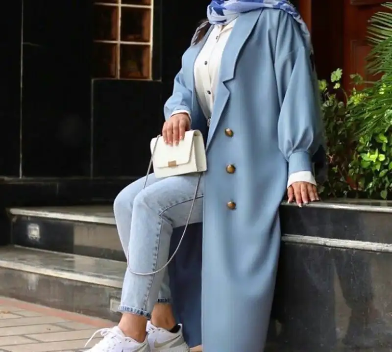 ست مانتو آبی آسمانی و سفید