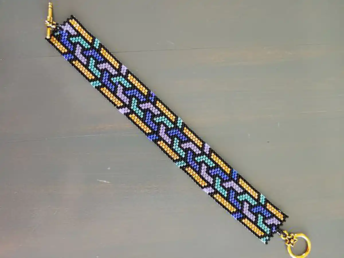 دستبند خوشگل مهره دوزی