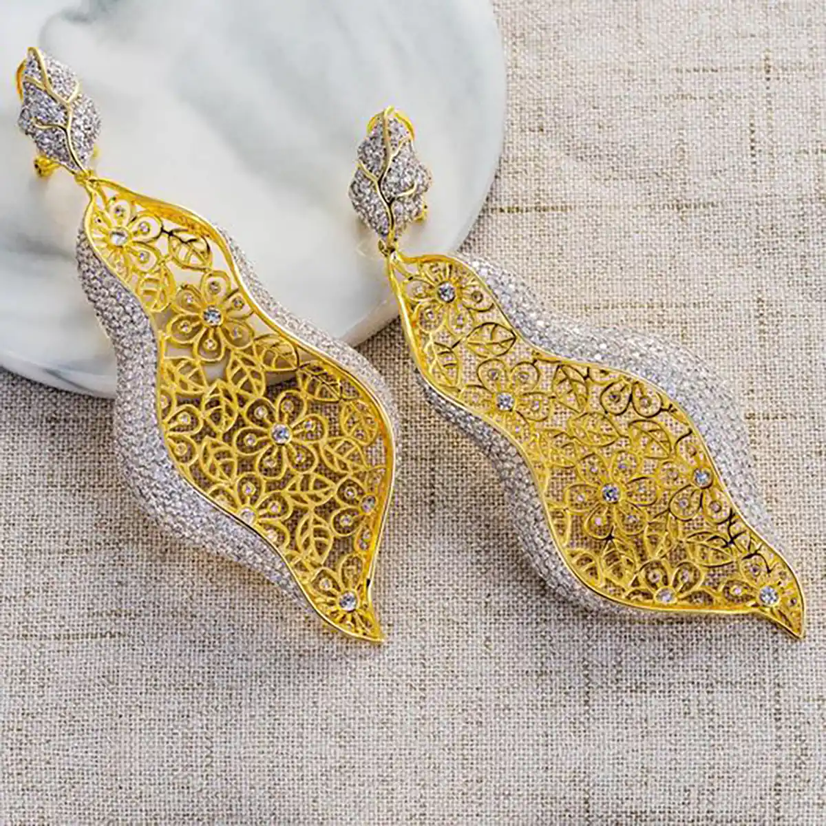 گوشواره آویزی کلاسیک