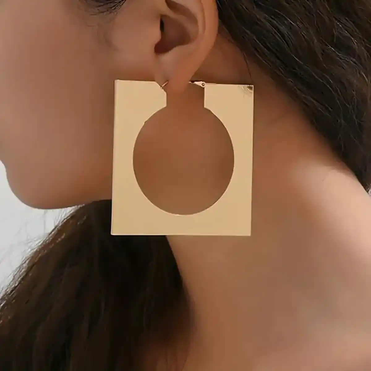 گوشواره طلا زنانه مربعی