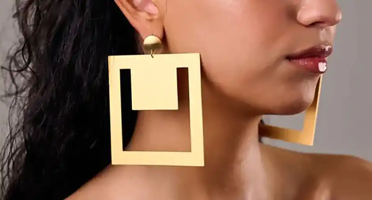 گوشواره طلا زنانه مربعی