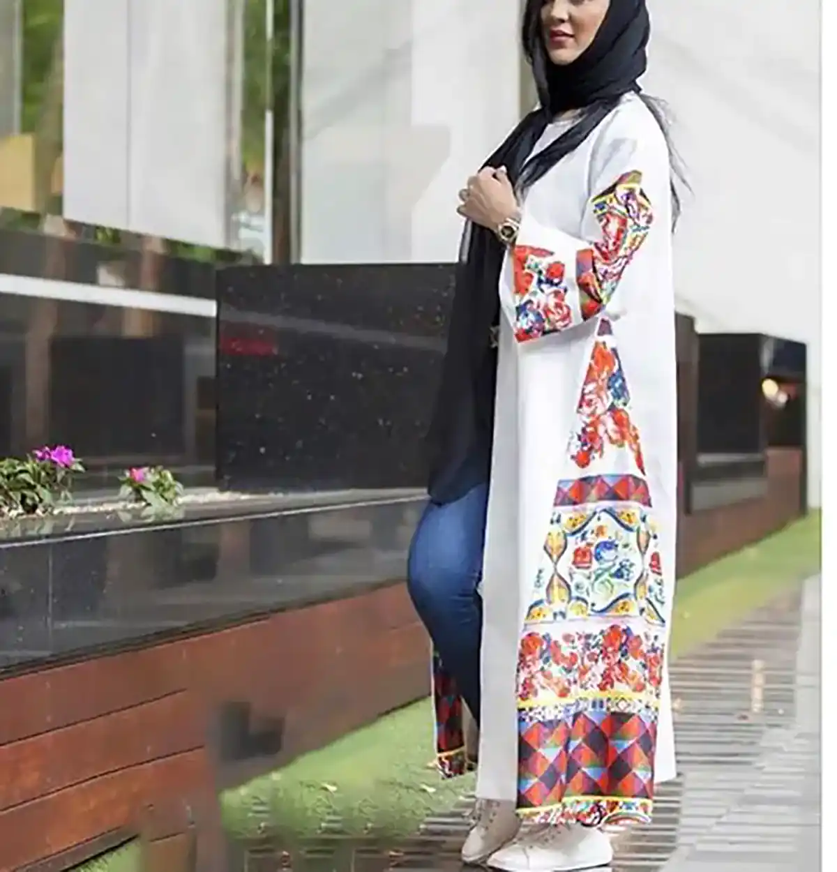 مانتو حریر بلند عبایی سفید