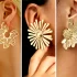 15 مدل گوشواره حلقه ای طرح گل؛ ترکیبی از زیبایی و ظرافت