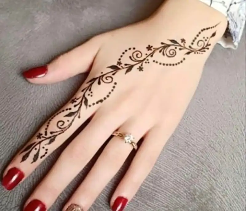 طراحی زیبا و ساده طرح حنا