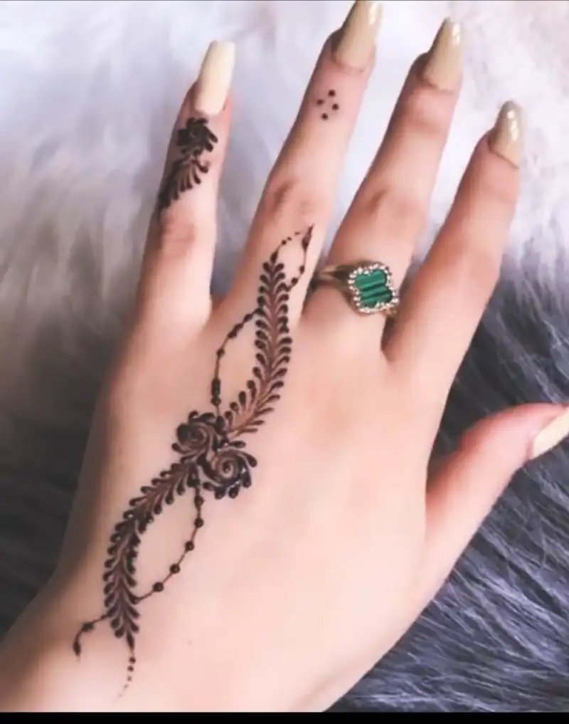 طراحی زیبا و ساده طرح حنا