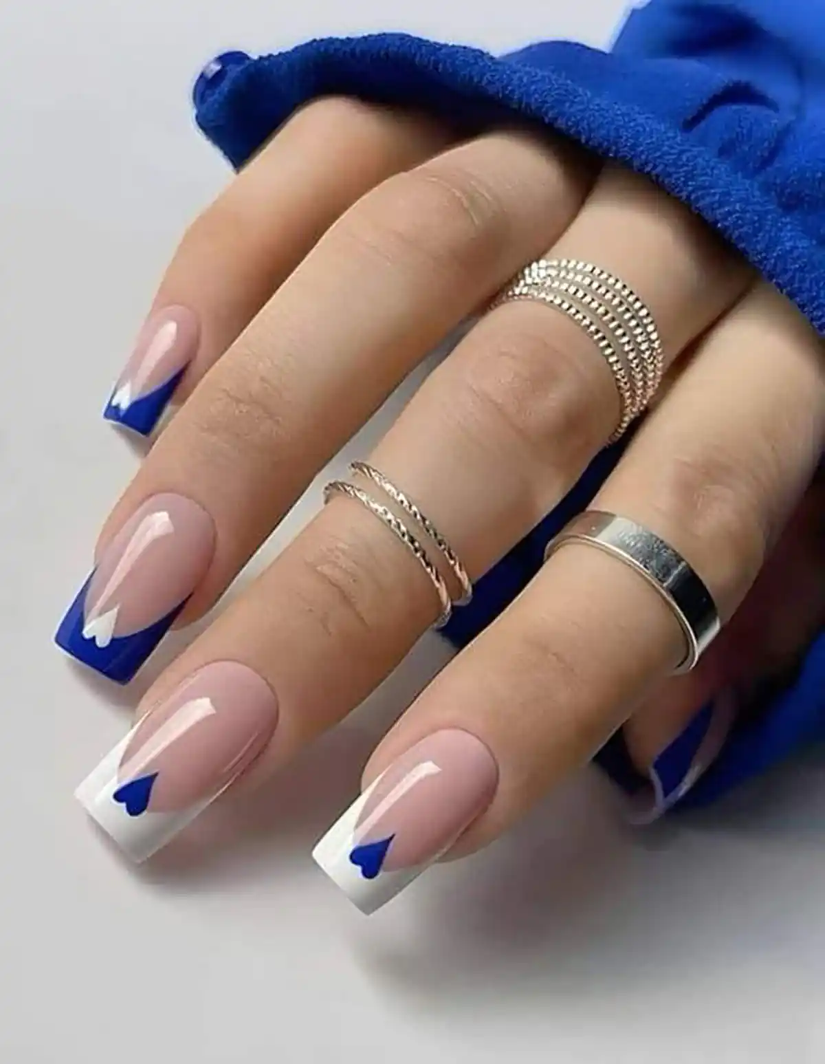 ناخن دلبر آبی کاربنی