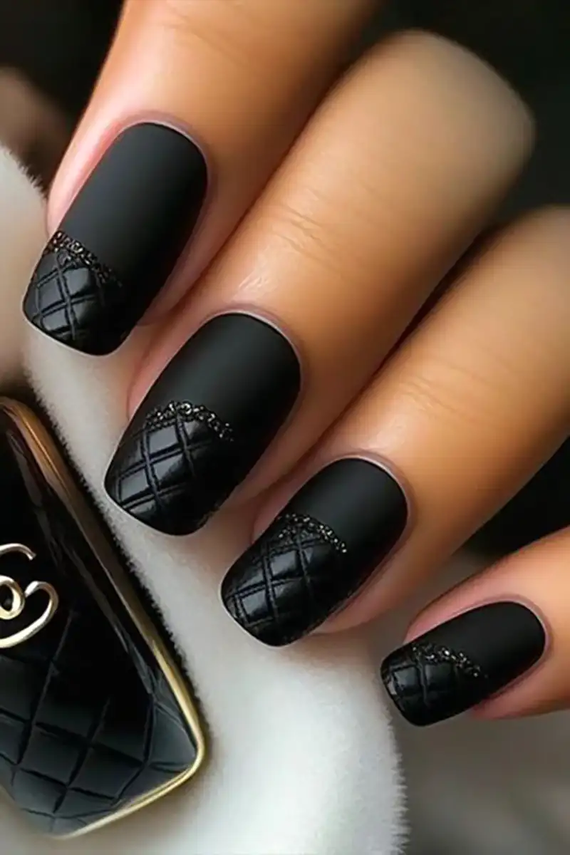 طراحی ناخن محرم با طرح های بلند و کوتاه