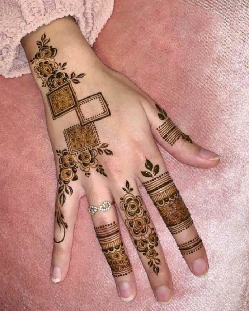 طرح حنا روی دست