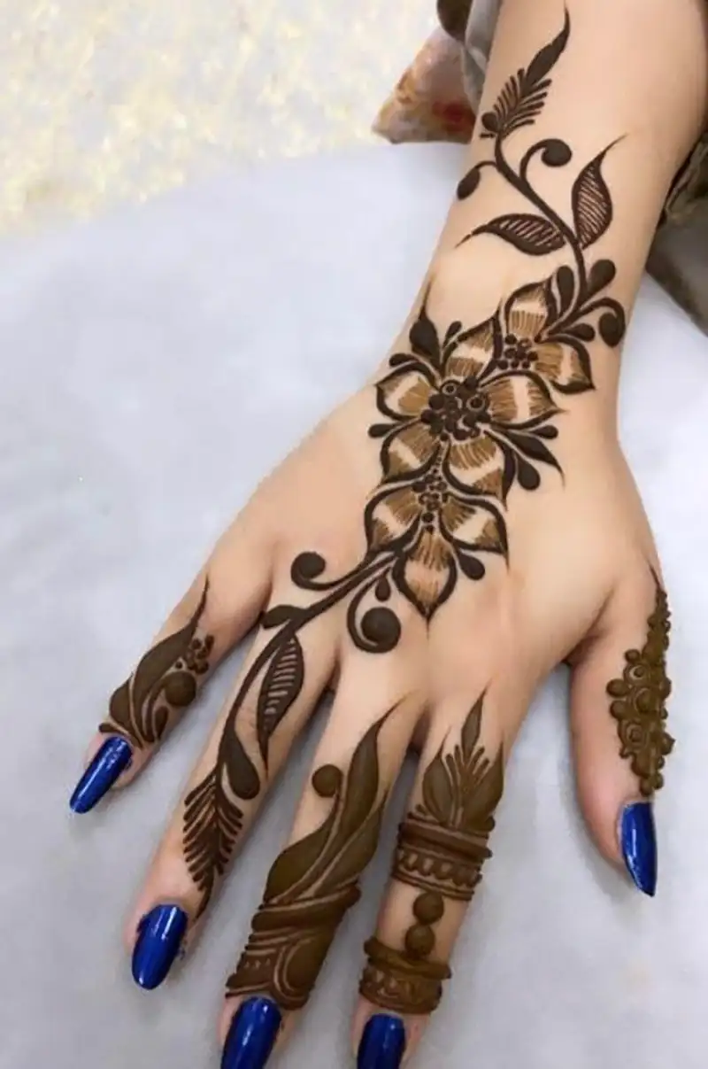 طرح حنا روی دست