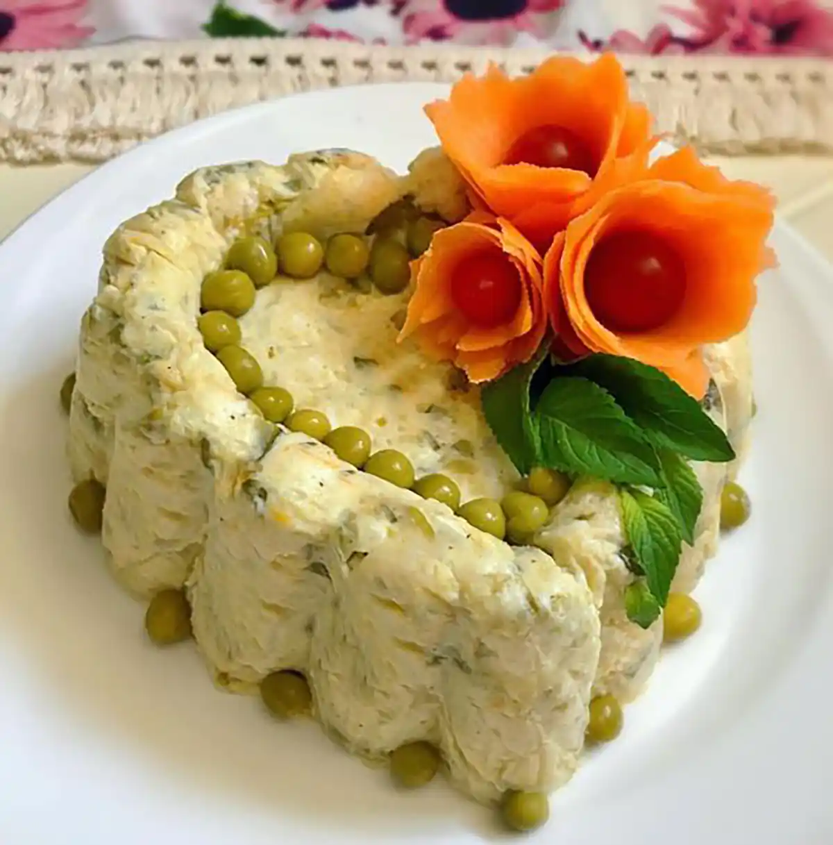 تزیین سالاد الویه
