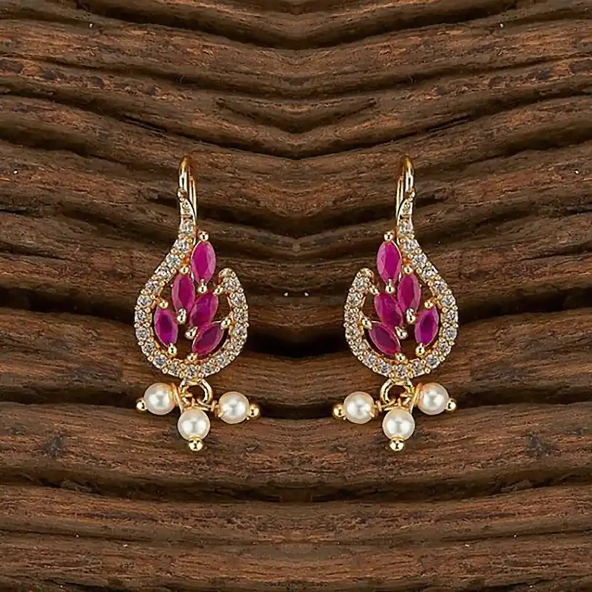 مدل های گوشواره دخترانه با طراحی آنتیک