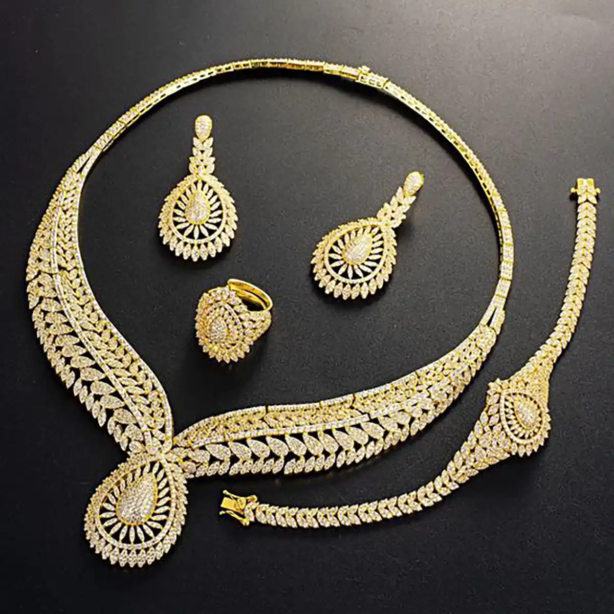 سرویس طلا عروس شیک 