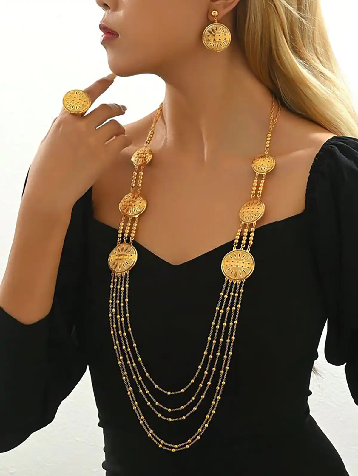 ست جواهرات طلای پر زرق و برق