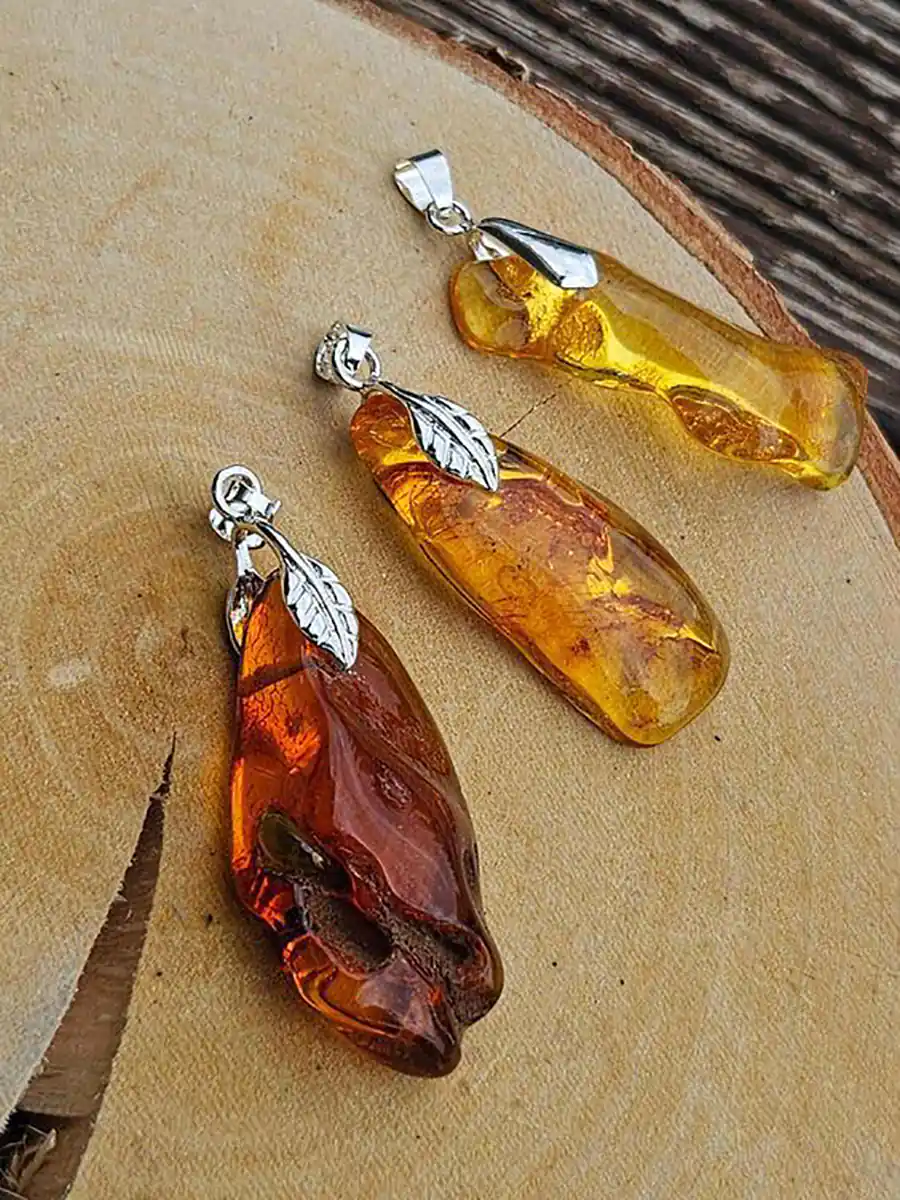 گردنبند سنگ کهربا