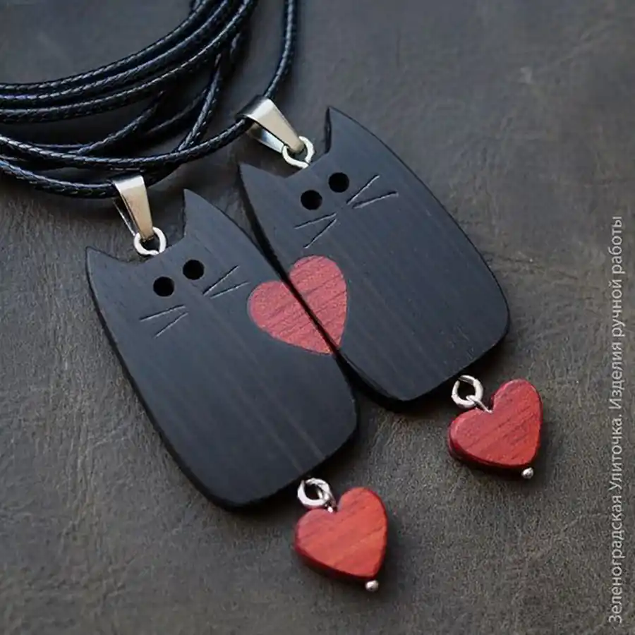 گردنبند چوبی دستساز