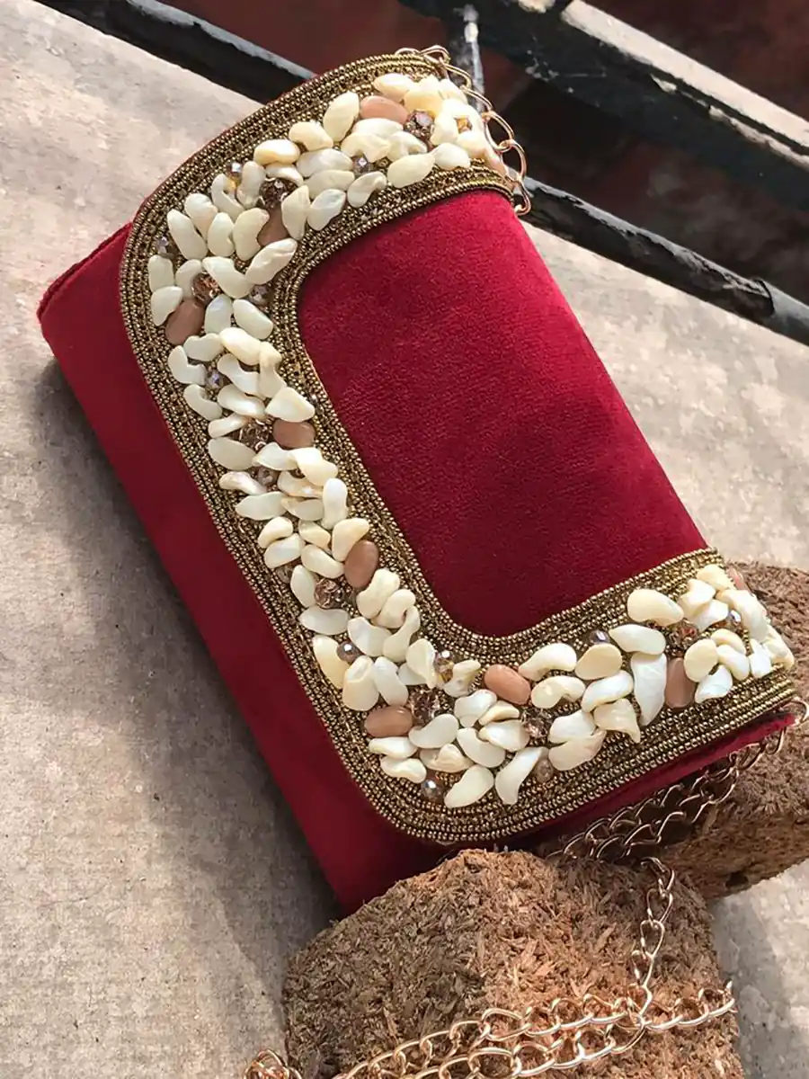کیف عروس مخملی