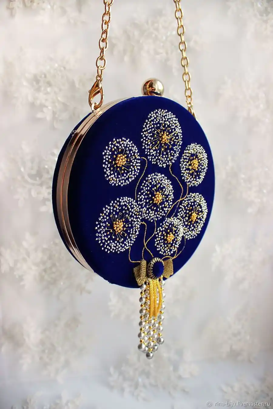کیف چرم گرد نقطه کوبی