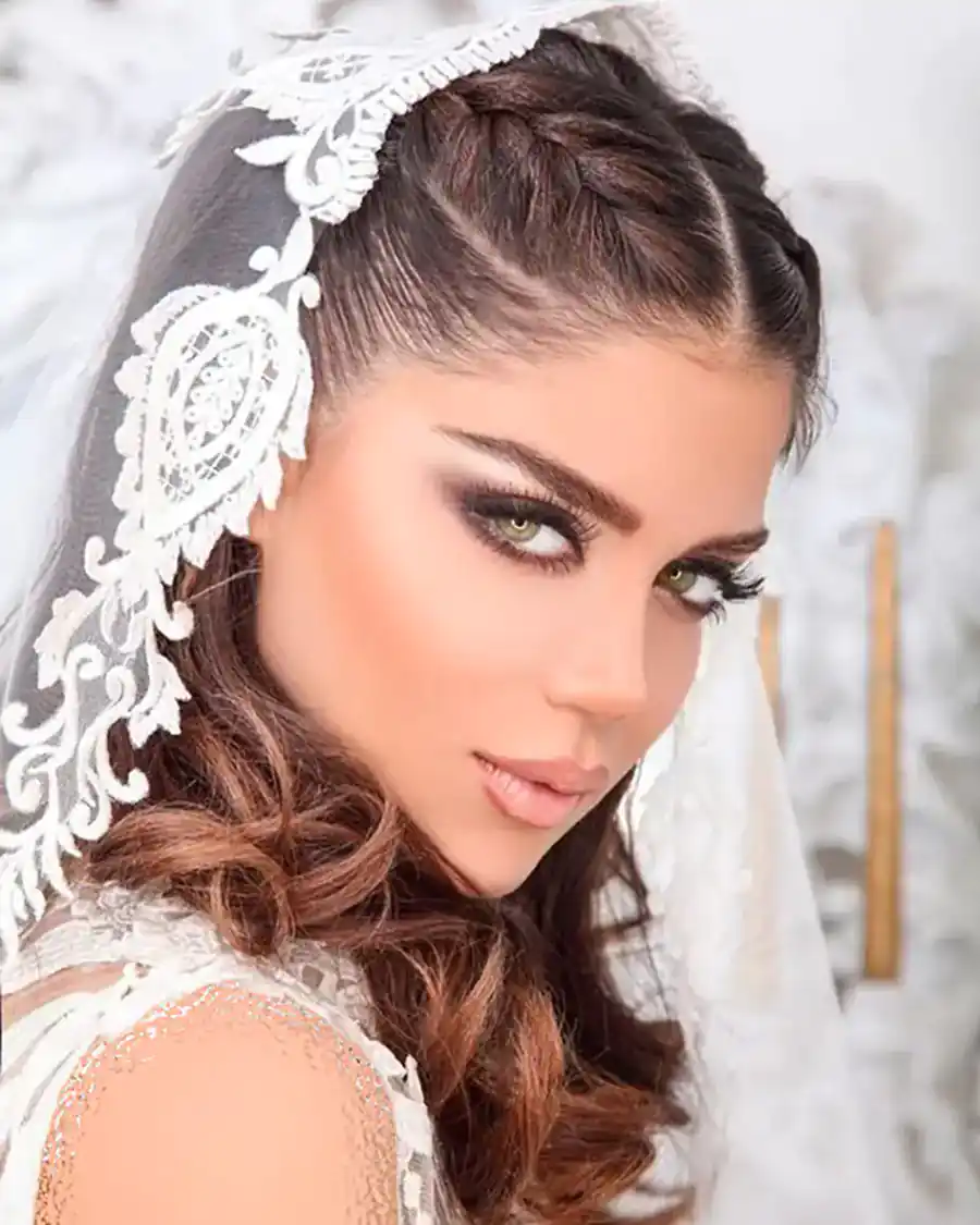 میکاپ عروس چشم درشت