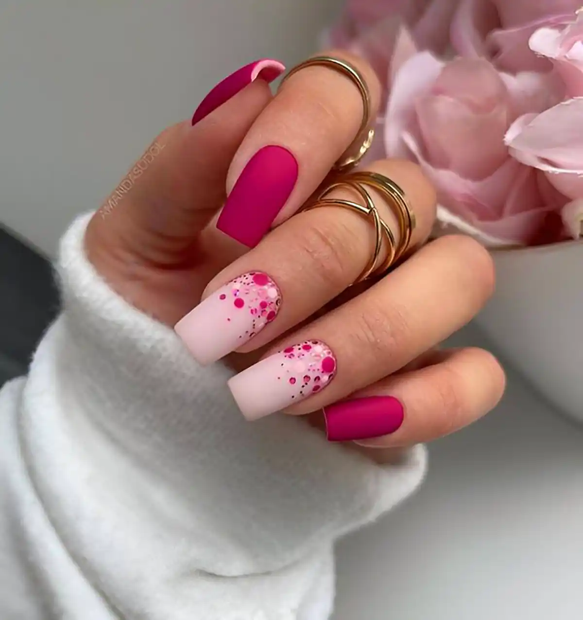 ناخن بلند سرخابی تابستانی