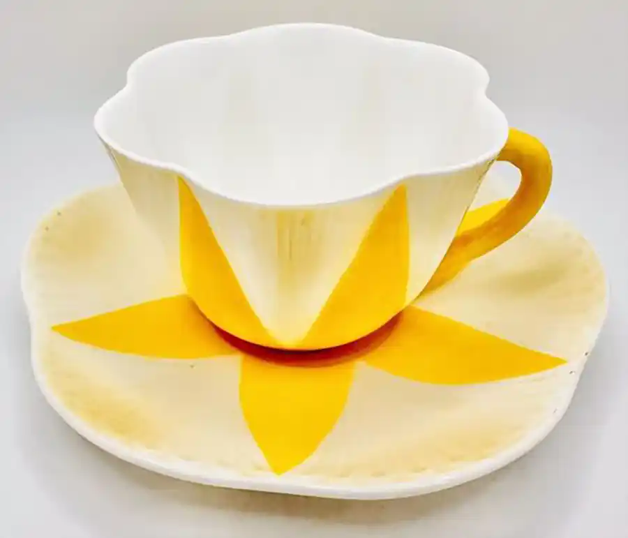 ست فنجان نعلبکی زرد