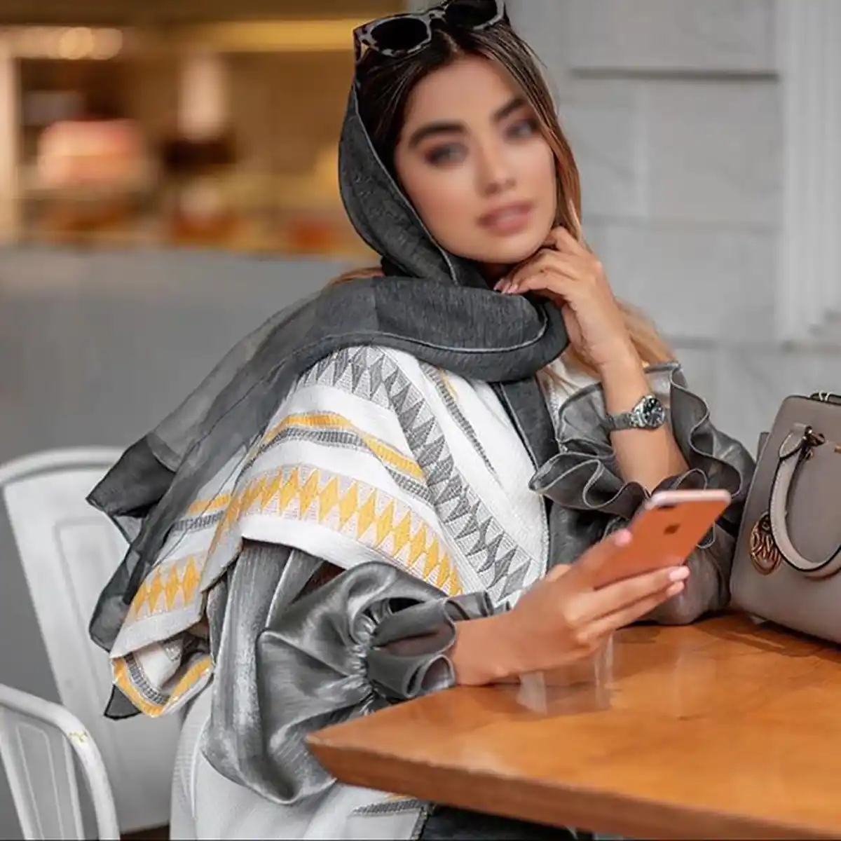 شال شیشه‌ای ترندی