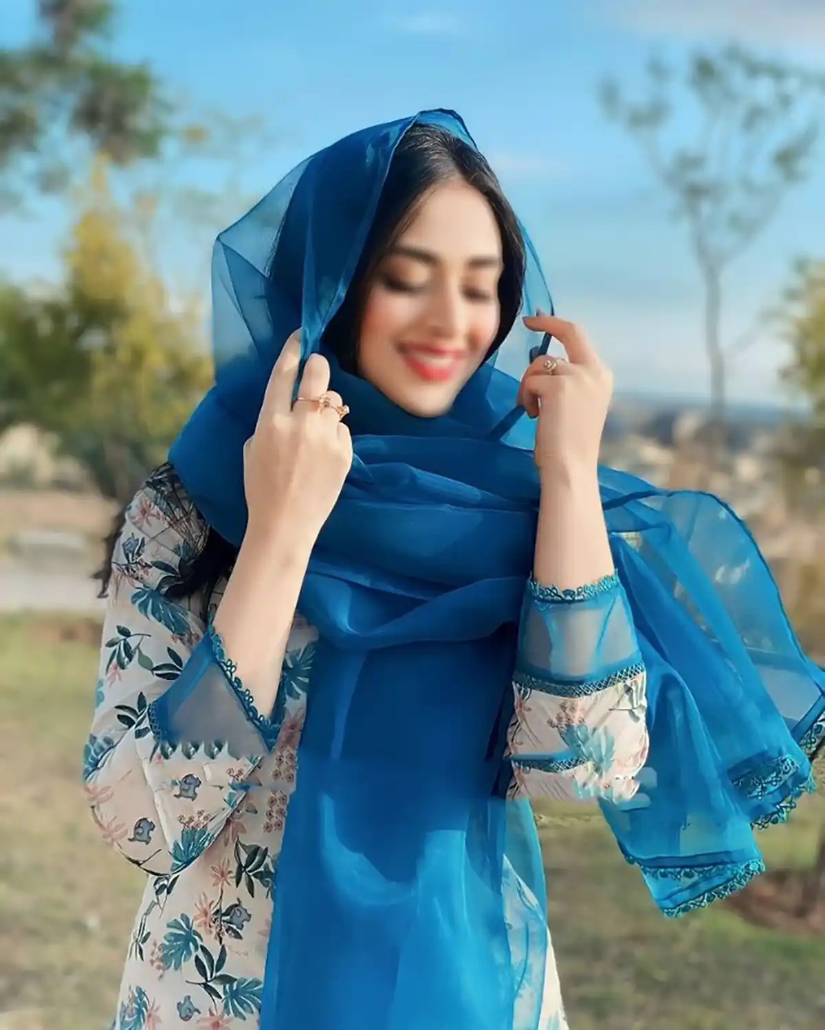 شال شیشه‌ای ترندی
