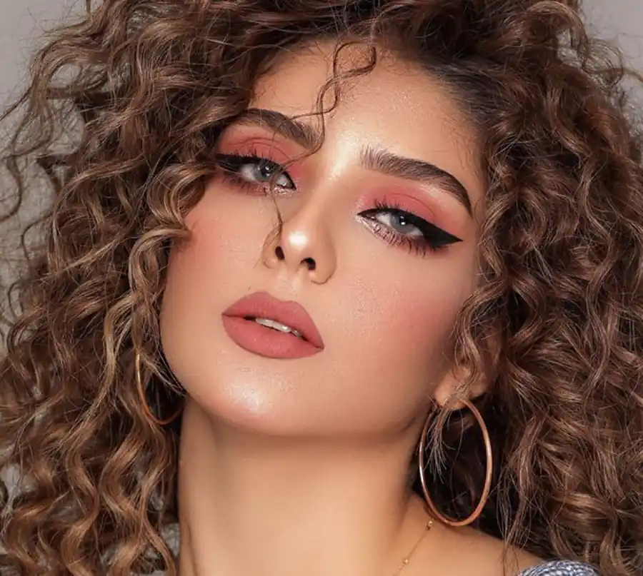 استایل موی فرفری زنانه