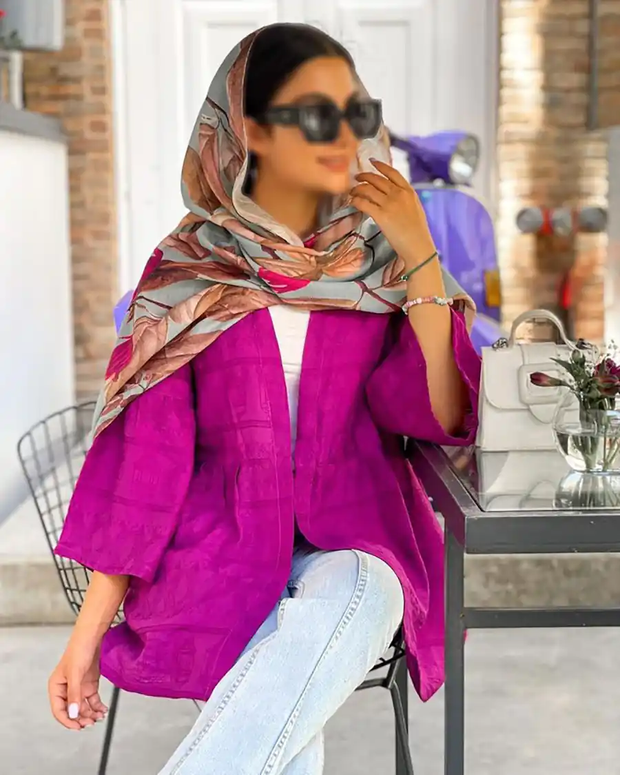 استایل با کت سرخابی زنانه
