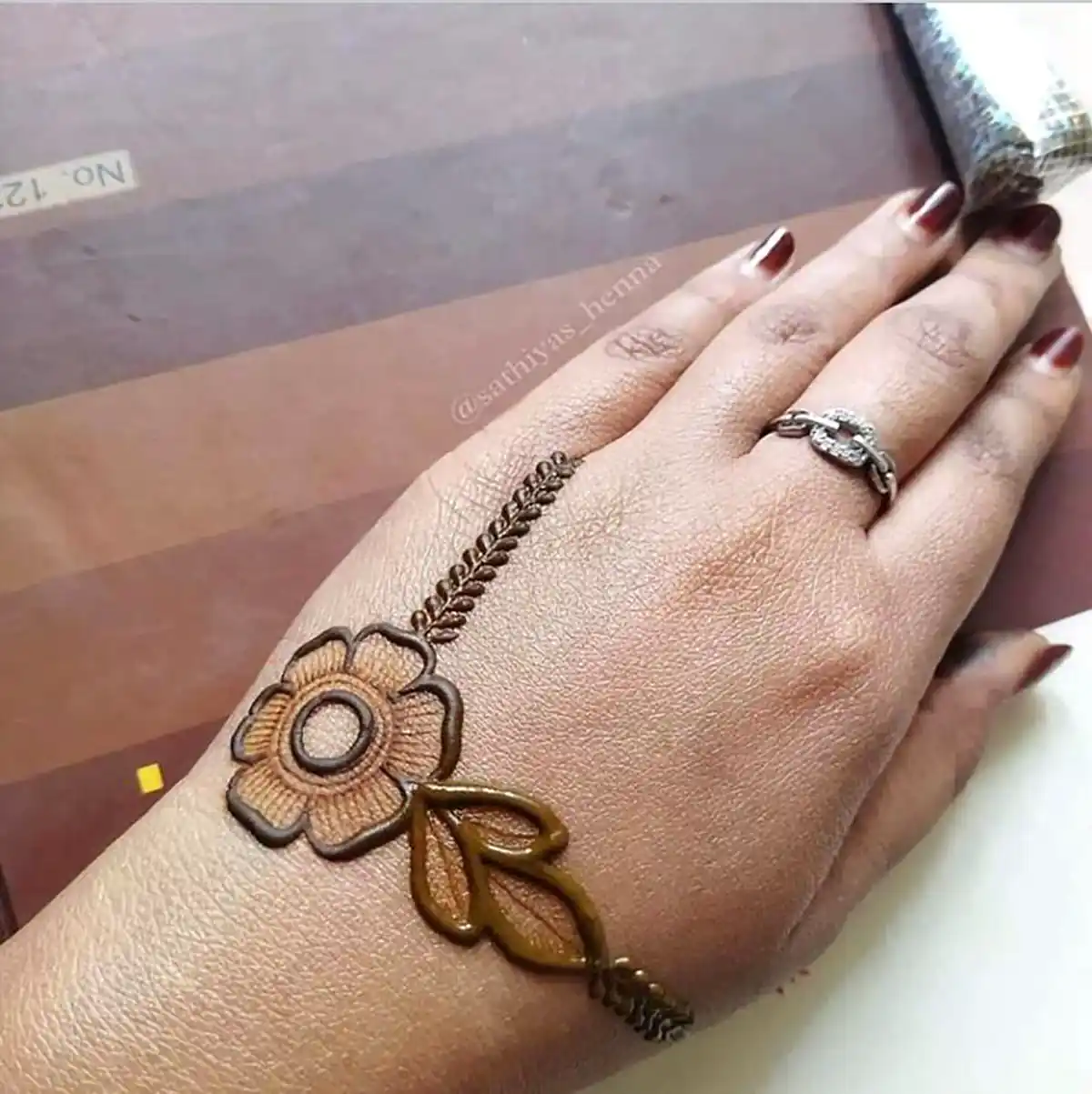 طرح حنا کلاسیک و ساده