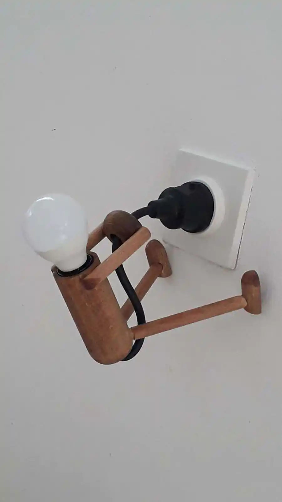 چراغ مطالعه طرح انسانک