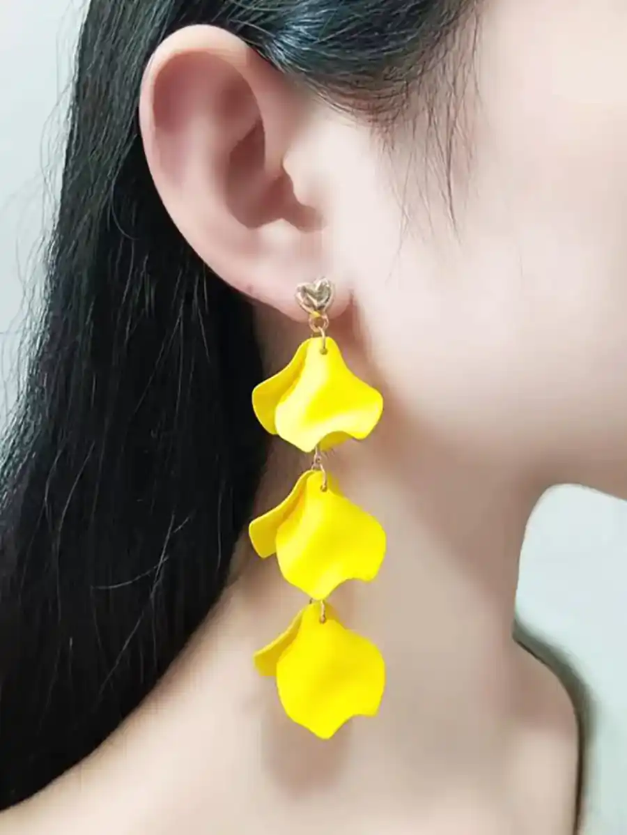 گوشواره آویز رنگی گلبرگ