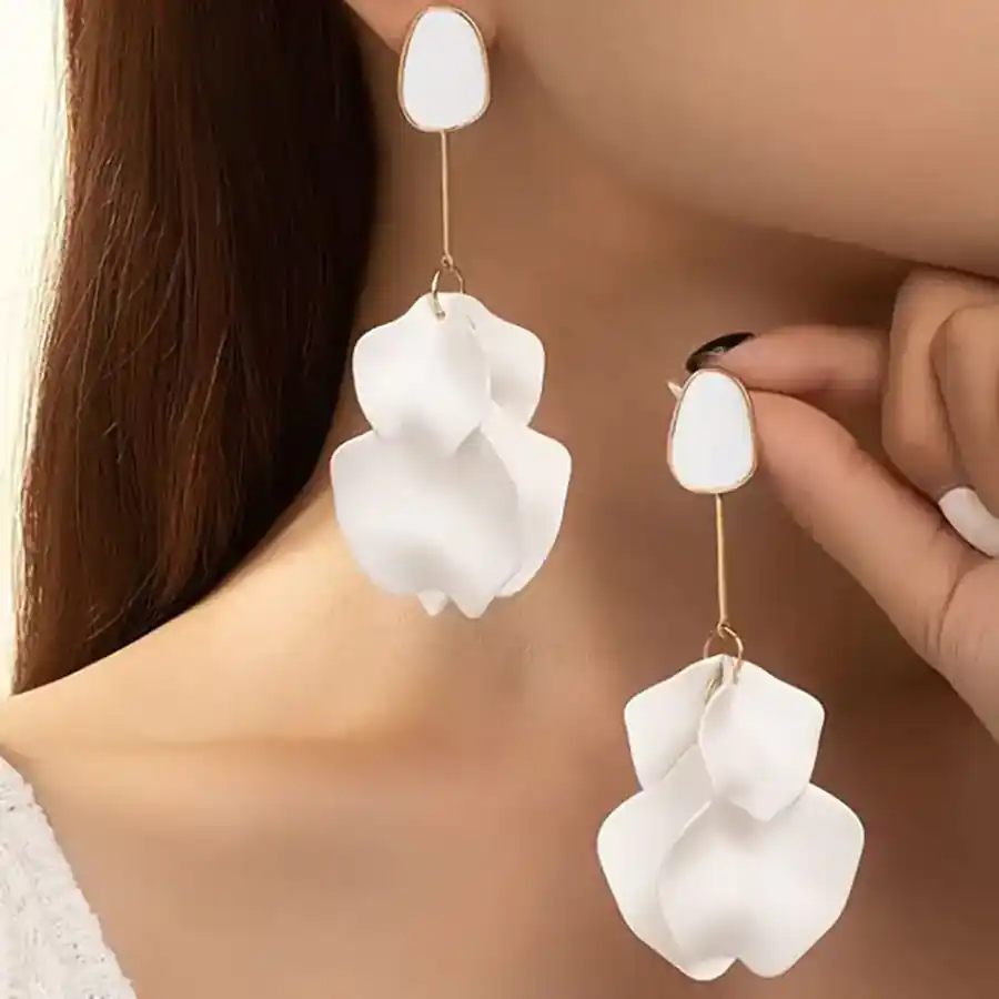 گوشواره آویز رنگی گلبرگ