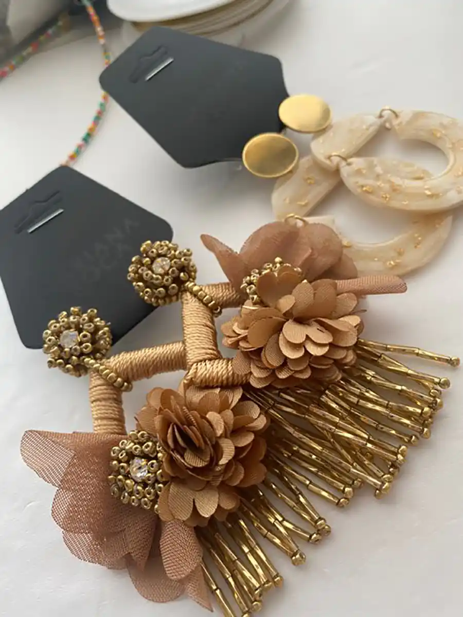گوشواره دستساز منگوله ای
