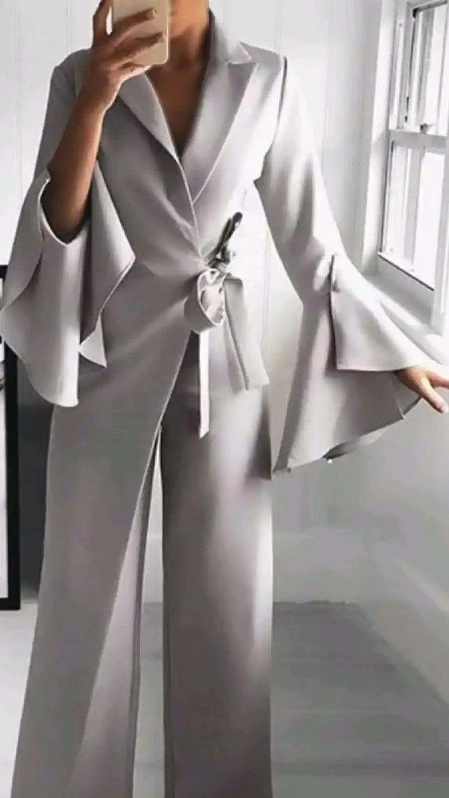 کت و شلوار فوق العاده شیک