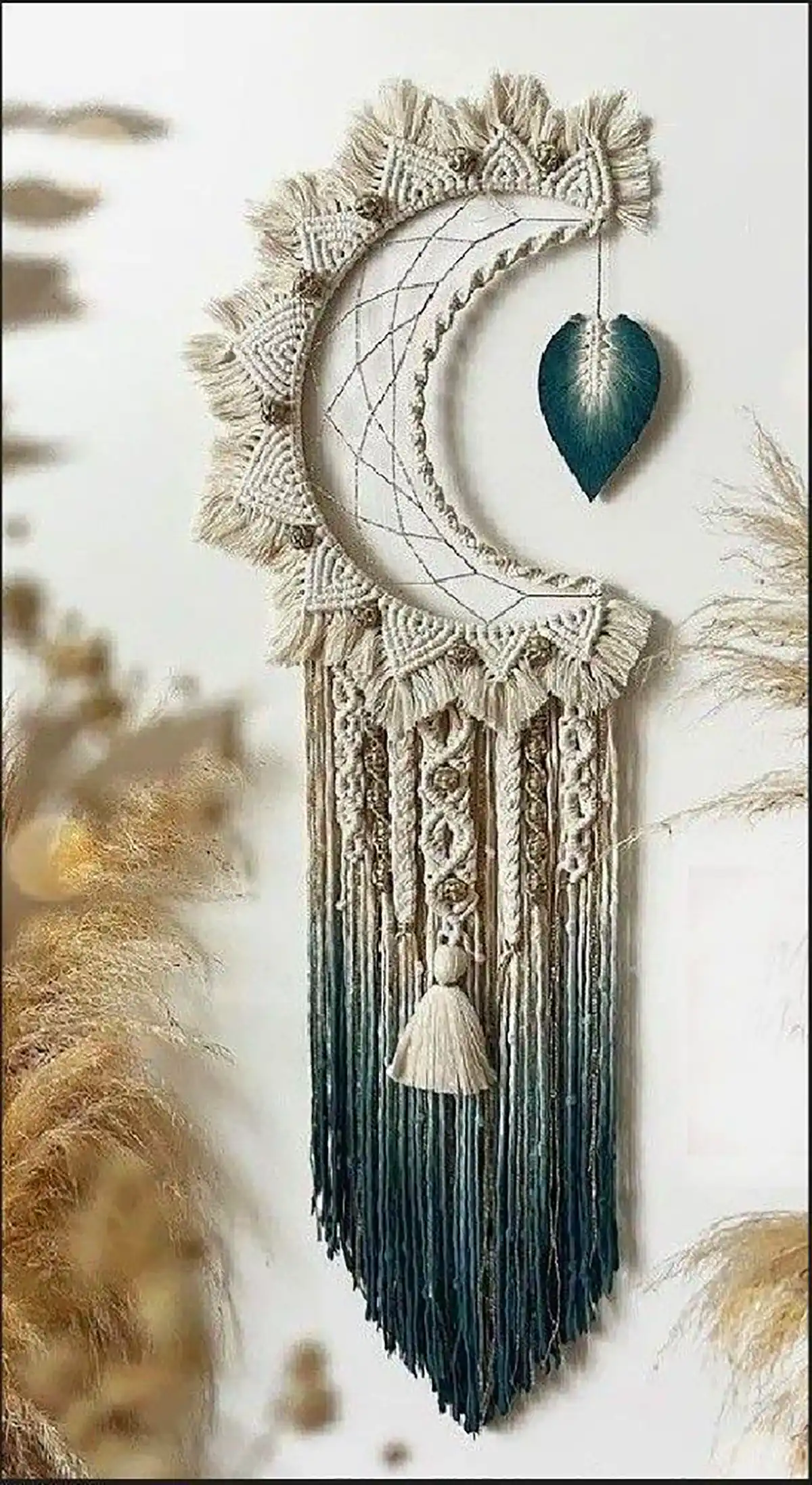 دیوارکوب ماه مکرومه