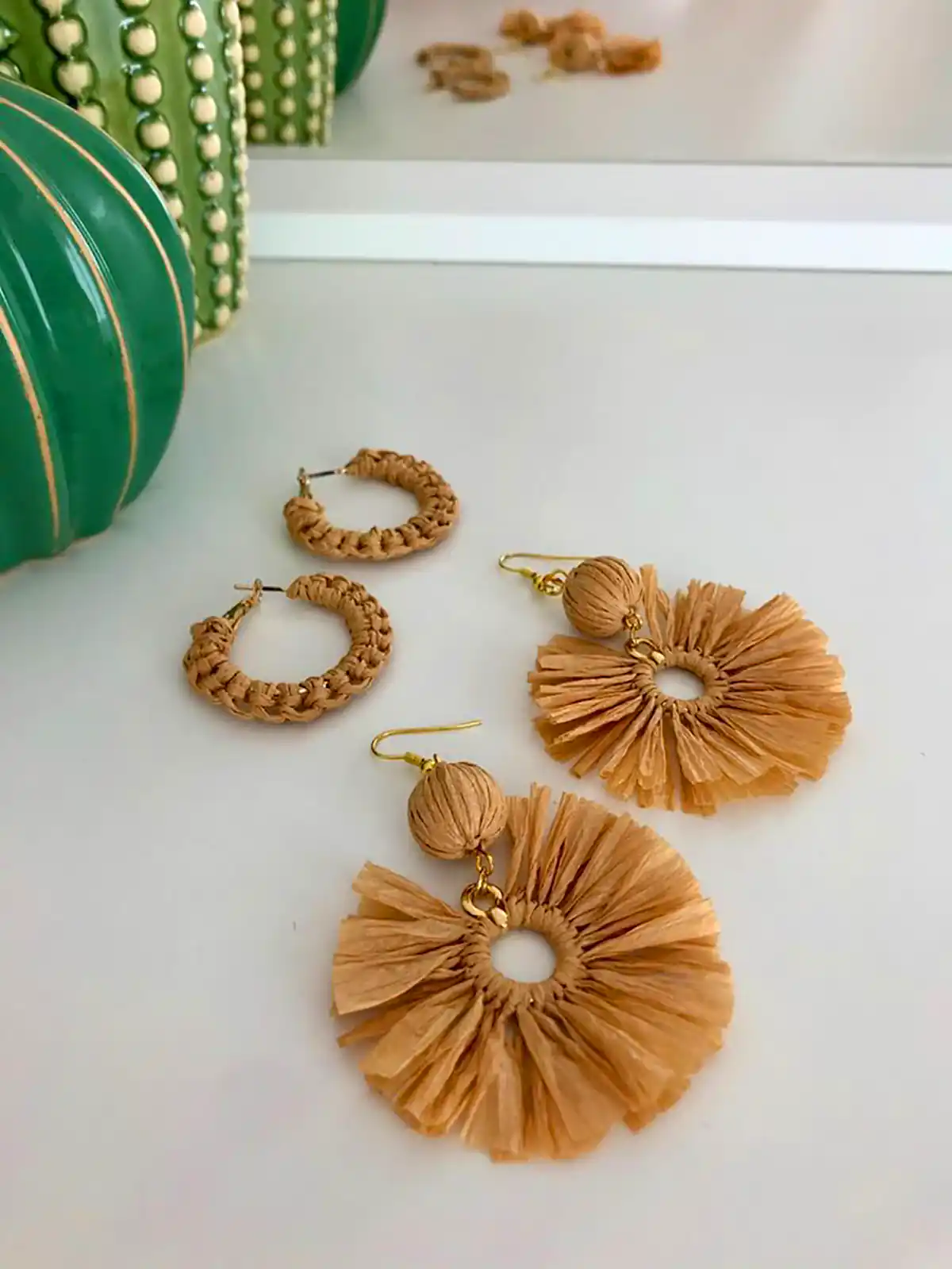 گوشواره دست‌ساز مکرومه