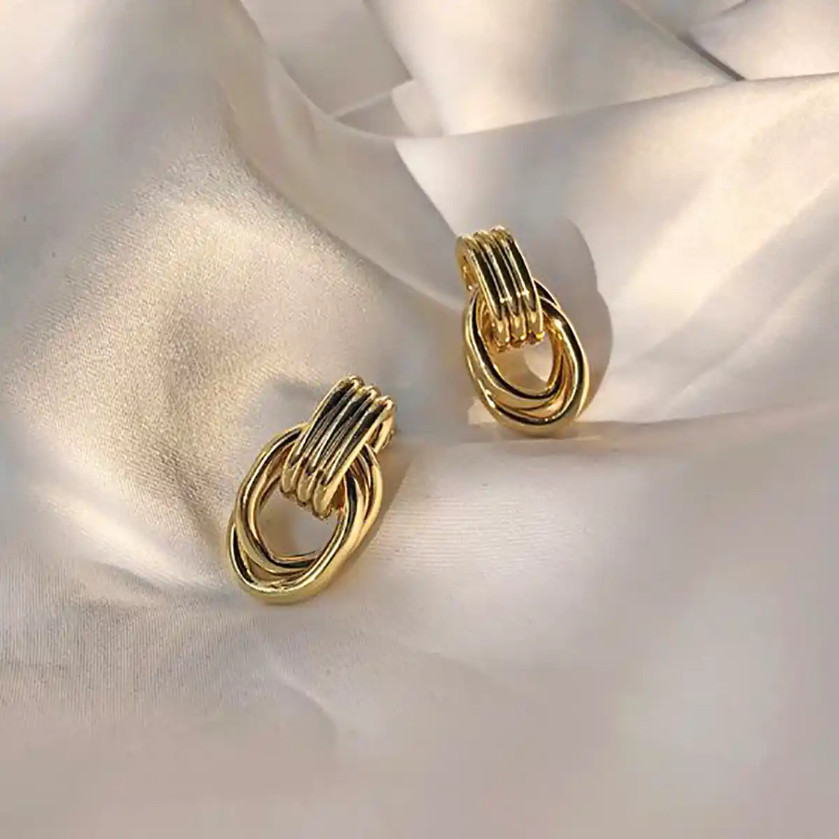 گوشواره طلای سبک و ظریف